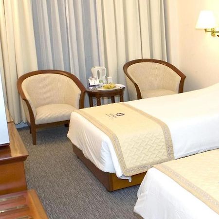 Huu Nghi Hotel Hai Phong Buitenkant foto