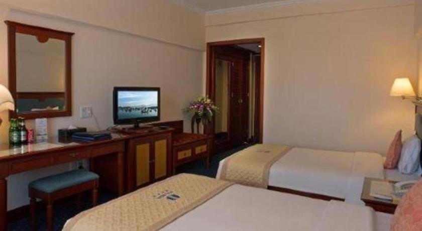 Huu Nghi Hotel Hai Phong Buitenkant foto