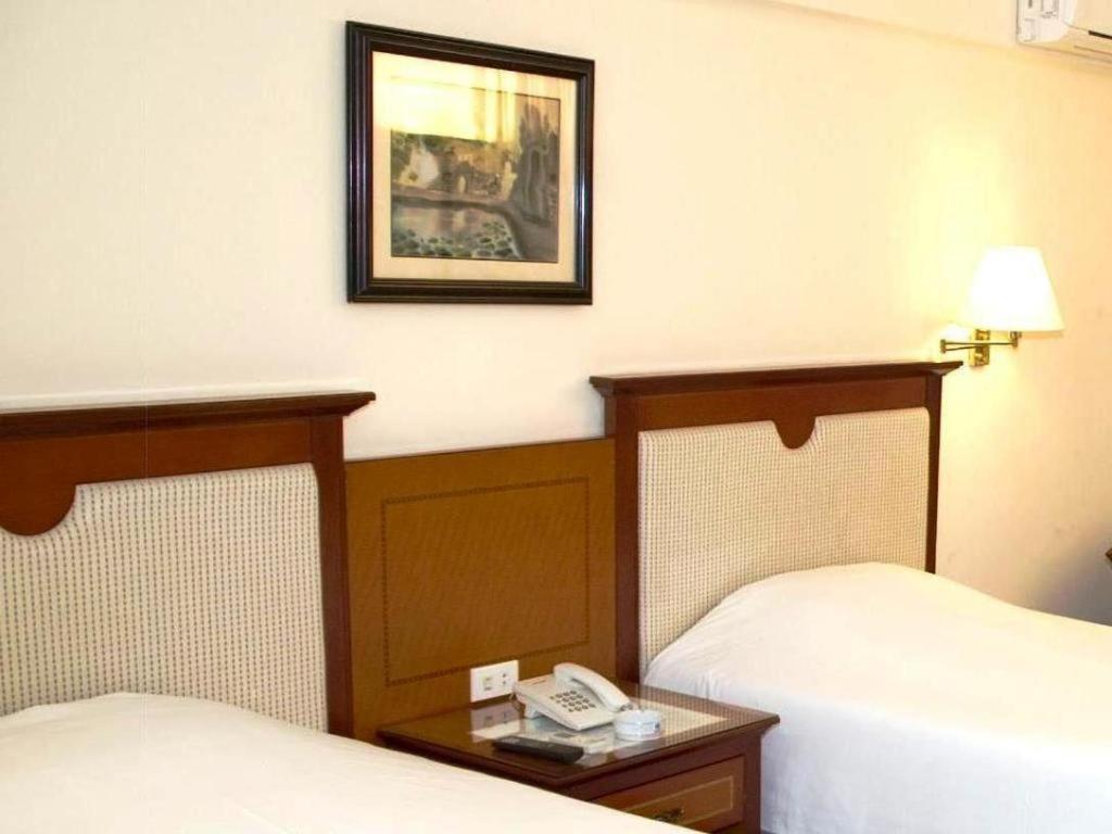 Huu Nghi Hotel Hai Phong Buitenkant foto