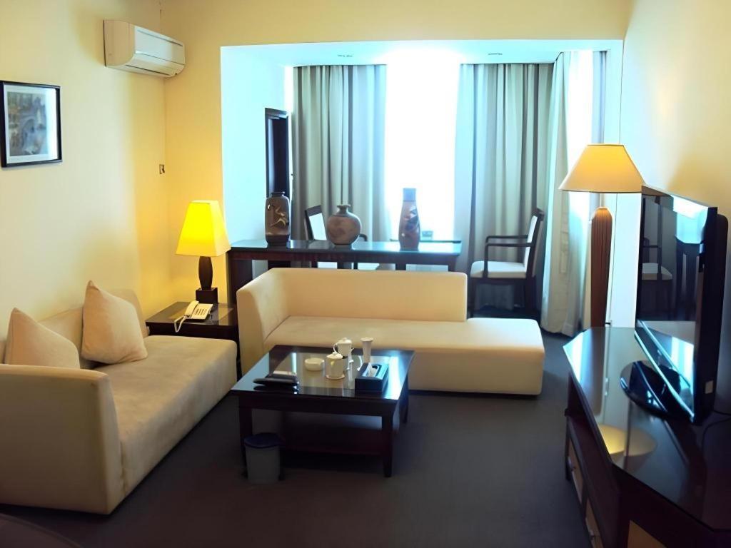 Huu Nghi Hotel Hai Phong Buitenkant foto