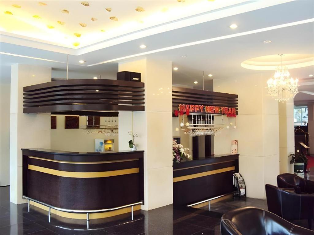 Huu Nghi Hotel Hai Phong Buitenkant foto